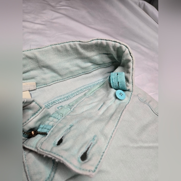 Vintage Cherokee Light Wash Denim Shorts XL โ Soft Denim, Adjustable Waist - Picture 3 of 6